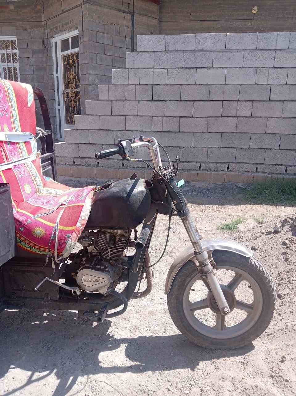 السلام عليكم ستوته للبيع حلوه نضيفه شغاله نكره سلف هندر كل شي ماعايزه لحيم مابيه ركبه ماملحومه الركبه مال شركه سعر الستوته 550 وبيه مجال رقم الهاتف ***********
