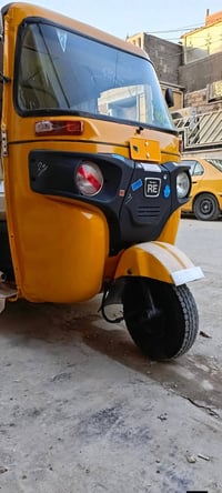 تكتك 20 بسمي لوحه وسنويه نكليزي تخم تاير كهربائية كله شغاله مكينه خير ...