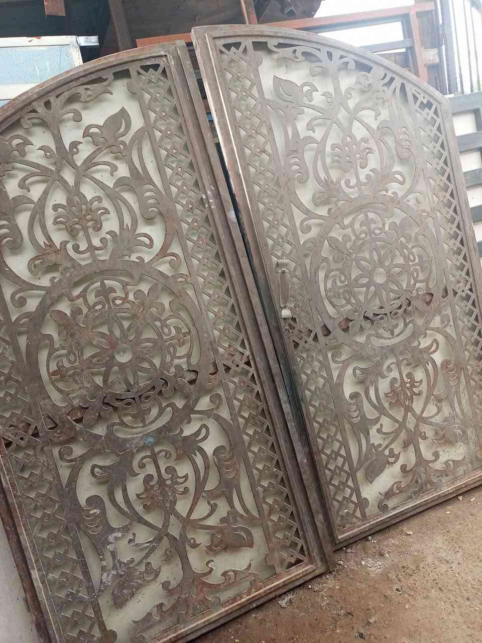 #للبيع  باپ طلاقتين العرض مترتين و40 والارتفاع مترين و40   حديد ثقيل ونظيف جدا   @ مكاني  بغداد الغزاليه  ويوجد توصيل    ***********
***********
 #العراق #بغداد @إشارةالمتابعين
