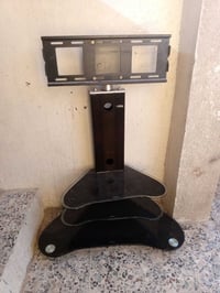 ميز بلازمه للبيع الي يحب يجي واتساب 07737351585