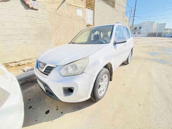 السلام عليكم 
تيكو لبيع مديل 13السيارة مكينة وكير جدد السيارة جاهزة مابيها شي فقط اخياسات ملكطيهن رقم قادسية سنوية صاقطة سنة 
السعر 52وبيها مجال
***********
