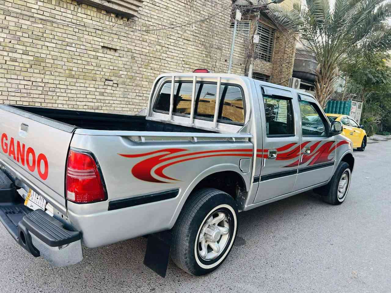 سلام عليكم سياره للبيع. كنو.   مديل   2011 رقم بغداد.  ...صبق حزام الجماليه فقط..... مكينه وكير واكسن وشاصي خير من الله.......تخم تاير جديد... كهربائيات شغاله... دواخل حلوه....صدر امامي وخلفي جديد.... تحويل مباشر...السعر 55وبيه مجال الطيبين الاستفسار علا رقم الهاتف ‏‪***********‬‏ المكان بغداد حي طارق قرب بانزين خانه
