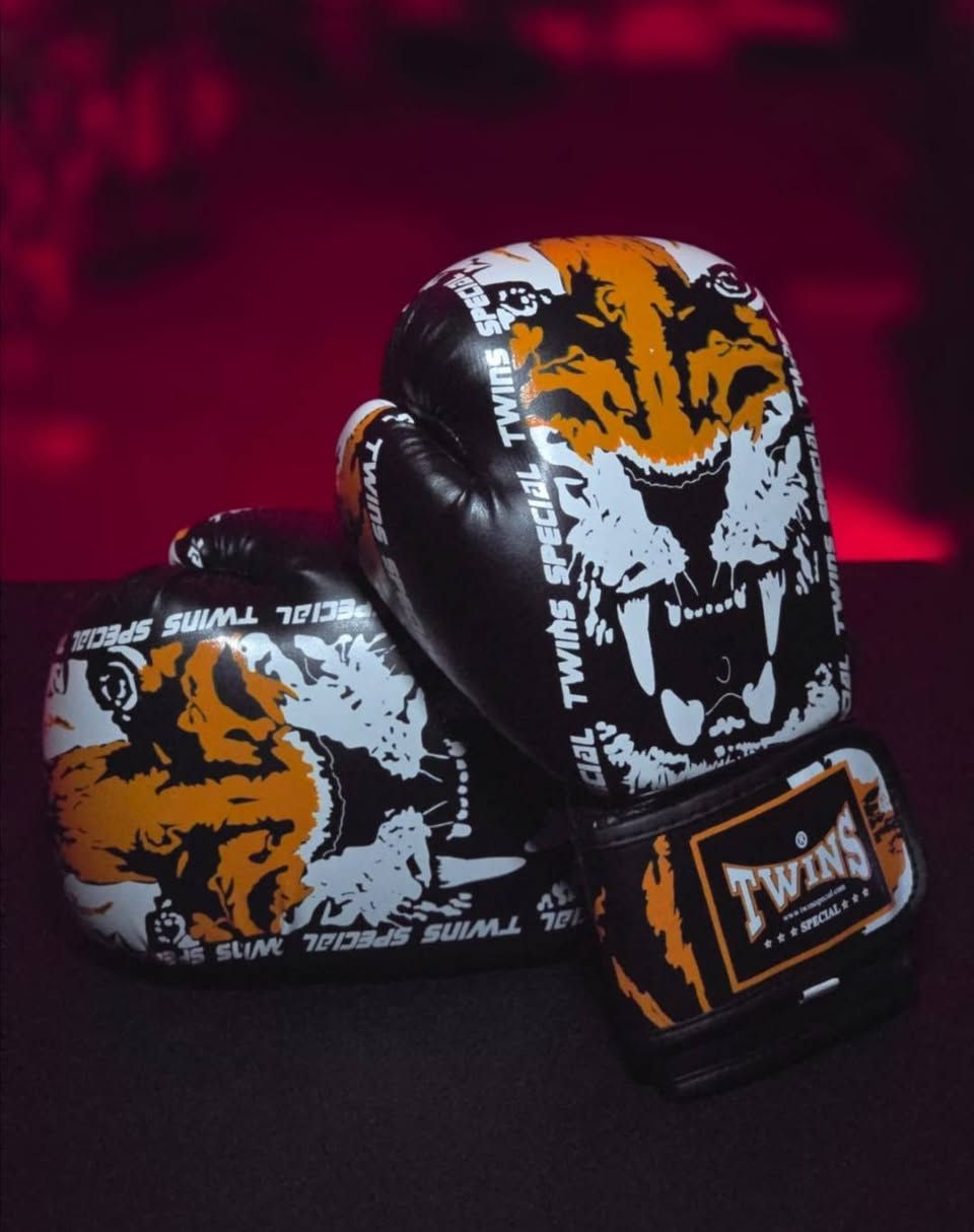 متوفر
اجنبي
تجهيز انديه رياضيه بأفضل وأحدث المعدات 
موجود كافة التجهيزات الرياضية
#رياضة
#أندية رياضية
#مستلزمات رياضه
#تجهيزات رياضية
#ملاكمة
#ايروبيك
#زومبا.....


**إذا كنت صاحب هذا الإعلان وتريد حذفه لأي سبب، رجاءا أرسل رسالة إلى الدعم الفني**