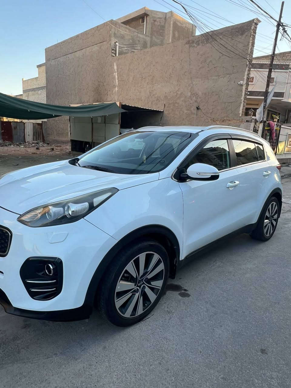 السلام عليكم اخوان
بسم الله ع بركه الله
كيا سبورتج 
موديل 2017
خليجي محرك 2.0
دوش بلادي
تحكمات سترين
مري شفت
زراك دعاميه 
حساس خلفي
كشنات جلد
شاشه كامره
تبريد قطعتين
تخم تاير جديد
صدر خير من الله
ماشيه132
السياره خير من الله
العنوان بغداد الشعب  
***********
