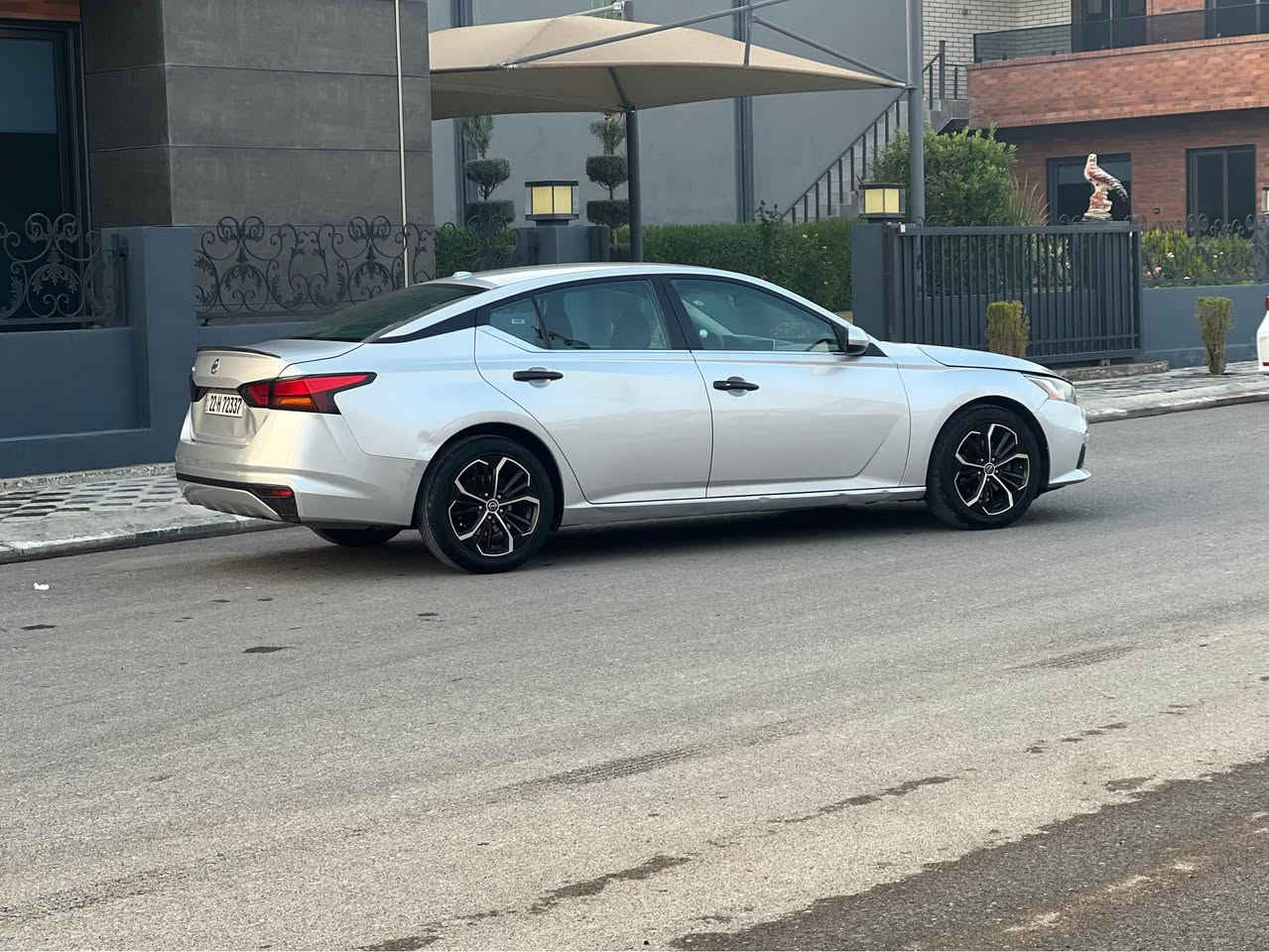 ئاڵتیما مۆدیل :٢٠٢٠
مواسەفات: s :-plas 
بەسمە ،دەرکە بەسمە ،شەغال، حەساس، ئۆتۆ ستۆپ خەتی جادەی ،تحدیل سورعە ، ویلی sr بۆ بەستراوە سەیارەکە زۆر جوانە 
سێ پارچە بۆیاغە بی ناو  بۆنیت دەرکەی پشت سەیاق لەگەڵ چاملغی پشتی بێ ناو گرتن لەگەڵ یەک تەعدیل 
١٠٠ هەزار مایل رۆیشتوە
سەعر : 💲١٣٣
                                                              📱:*********** أربيل, العراق
