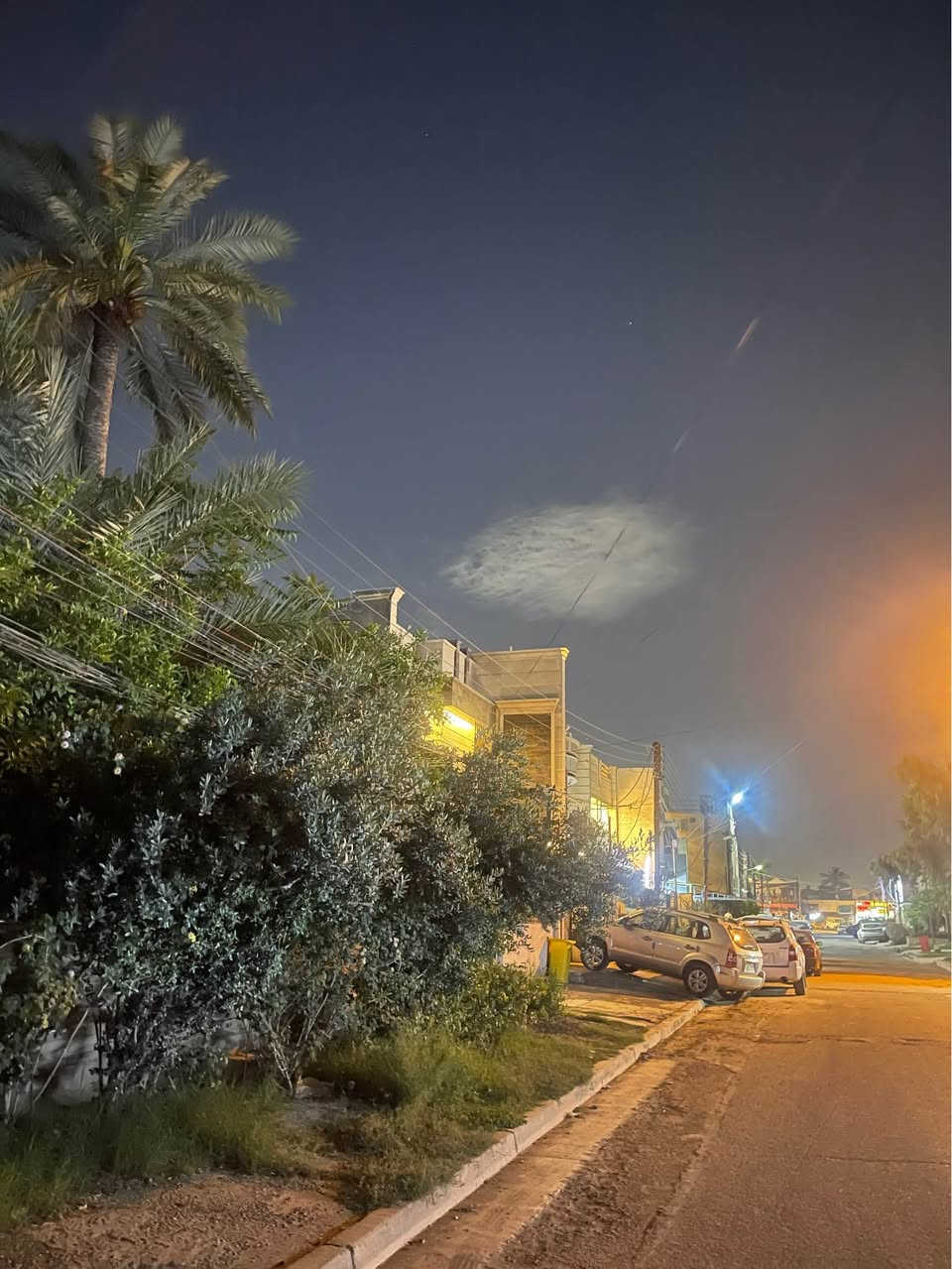 ⚜️عروض القيس للايجار ⚜️
شقة للايجار ((400))الف فقط
غرفة +صالة كبيرة+ مطبخ +حمام
العامرية_شارع المنظمة
*********** بغداد, العراق
