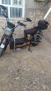 موطور شحن للبيع نوع هيوش موديل 2025  ✅بطاريات عل فحص✅ بطاريات 6 المبري...