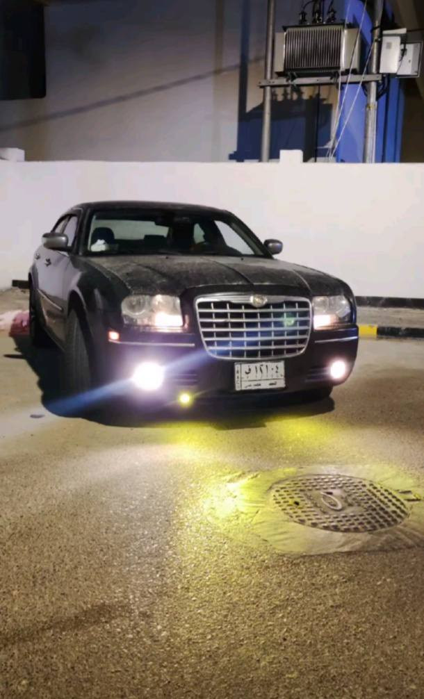 سلام عليكم اوباما 2010 اصل للبيع وارد كندي داخله كلين بدون حادث السياره كبس شوف العين بس بل عراق(مبدل بيها باب وجاملغ جهت السايق) محرك V6 سته سلندر لون اسود غرفتها جلد اسود شاشه كبيره  (السياره بسم راعيها مكانها البصرة) 
 هاذه رقم راعيها متواجد بس علا (الواتساب) *********** السعر 120 وبيها مجال🖤🖤 
(مكلف بل نشر راسل راعيها واتساب)
