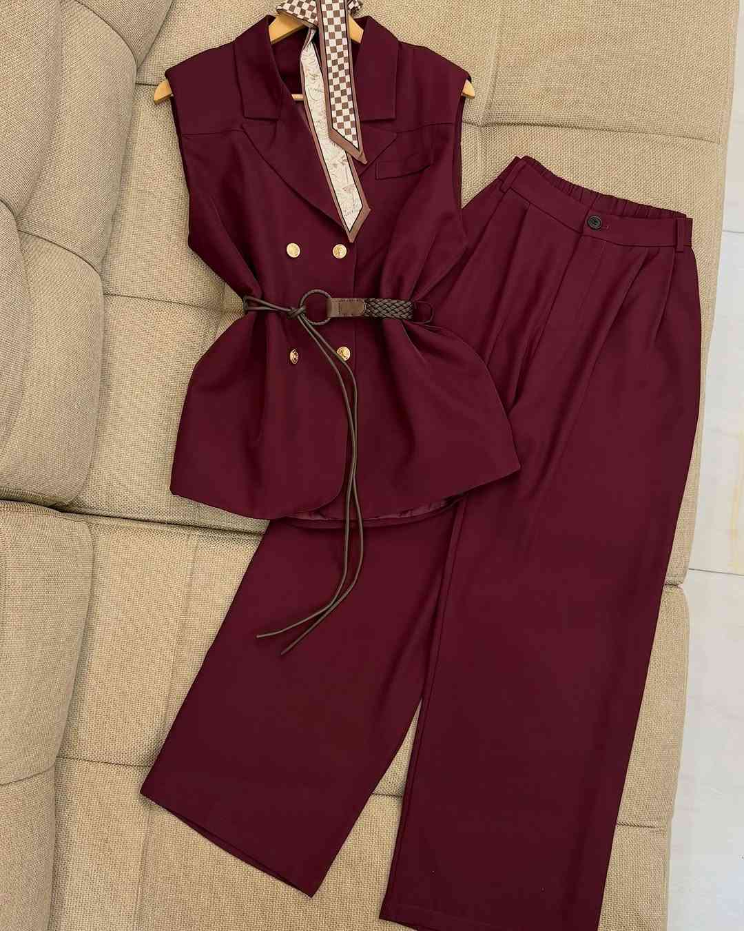توفر الطقم الترند😍
الخامه برادا بارده ومتحتاج كوي😍
متوفر بقياسات
m-l-xl-xxl يلبس من 38 الى 46
طول اليلك 75 سم يغطي الورك
الكيلوت طول 110
طريقه الحجز
ارسال صوره للموديل مع العنوان ورقم
رساله على الخاص ✉️💌
او على الواتساب ☎️
***********
***********
متوفر دفع عن طريق زين كاش 💵 
العنوان 📍
الفرع الاول:بغداد المنصور شارع الاميرات عماره الكوخ الجديد داخل القيصريه محل ما قبل الاخير على اليسار
الفرع الثاني:بغداد زيونه شارع الربيعي عماره الموج التجاري قرب جدار سنتر محل الاخير على اليسار⁩
