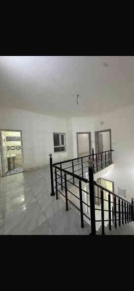 دار للايجار 
الديوم التوحيد 

قرب جامع الويس 

ومقابيل المدارس 

ومنطقة خدميه 

والمساحة 133م

اربع غرف نوم 

ثلاث مجاميع صحية

للاستفسار 

الاتصال بالرقم 

***********
