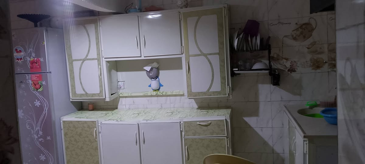 كونتر جديد اريد  ابيعه اريد اشيل كونتر جديد كلشي مابي نضيف السنك مرمر ابيض جرارات بي الرقم *********** غرفه نوم جديده 11 قطعه غرفه جديده مع الدوشك مستعجل على بيعتهن بسبب   الشيله المكان بغداد الكرخ  الاتصال
