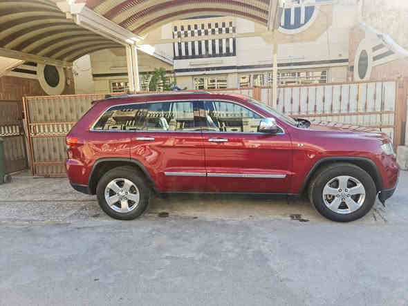 السلام عليكم ورحمة الله وبركاته /للبيع جيب لاريدو خليجي موديل ٢٠١٢ رقم بغداد /الضرر فقط صبغ في باب السائق وكما مؤشر في السونار/فتحة/محرك حجم ٣٦٠٠/ماشية ١٣٧الف كيلو/والمواصفات الاخر للجيب الخليجي /*********** والسيارة بأسمي السعر  ١٧٢ورقة /اسكن بغداد الجديدة
