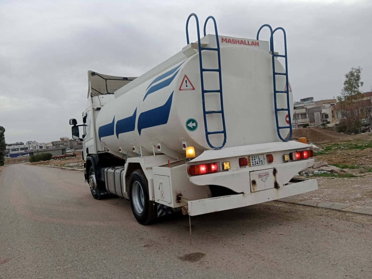 سکانیا 2010 گیر توماتیك بدون كلج. تنكي 15000 الف سنوي جديد تحويل مباشر مكان اربيل سعر325$ رقم تلفون ***********..../***********
