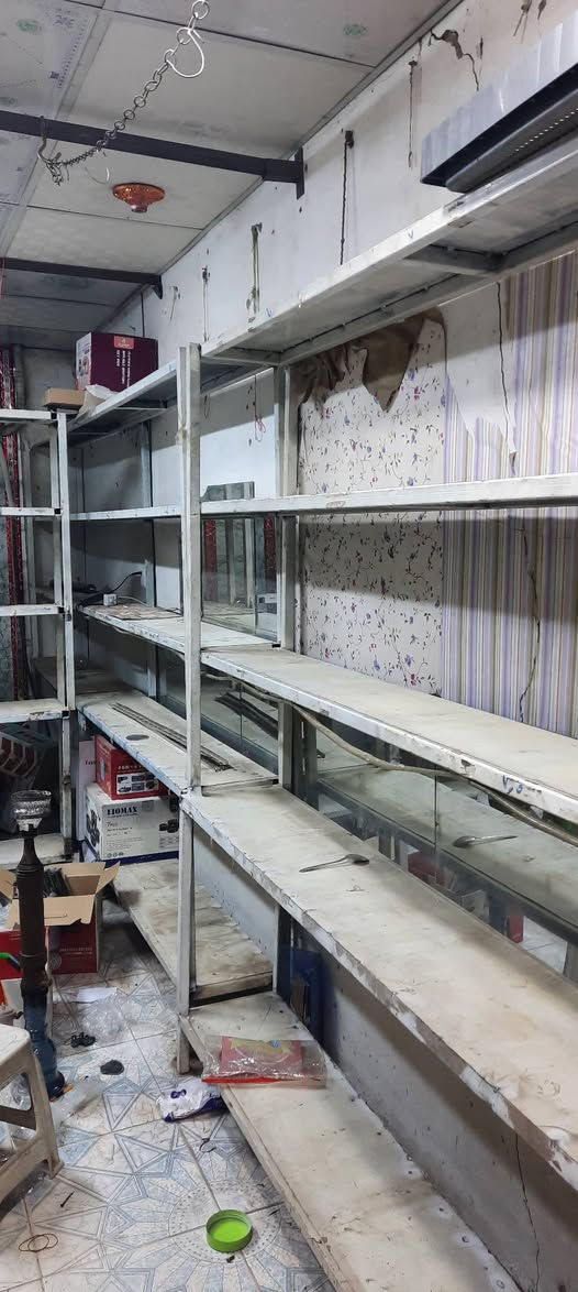 تصفيه ارفوف محل  الرف ٢متر و٣ متر
للتواصل ***********
