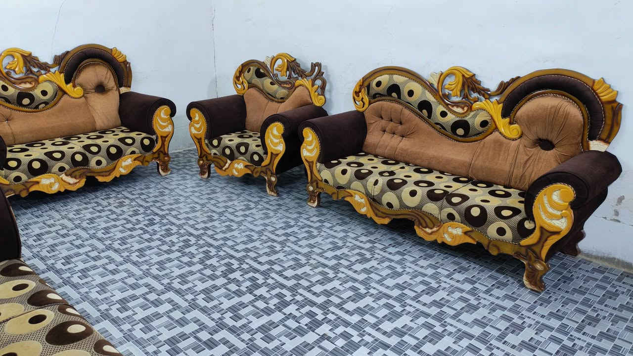 تخم 10 مقاعد ملكي تزكام نضيف اخو الجديد  السعر325 العنوان كربلاء يوجد توصيل داخل كربلاء ***********
