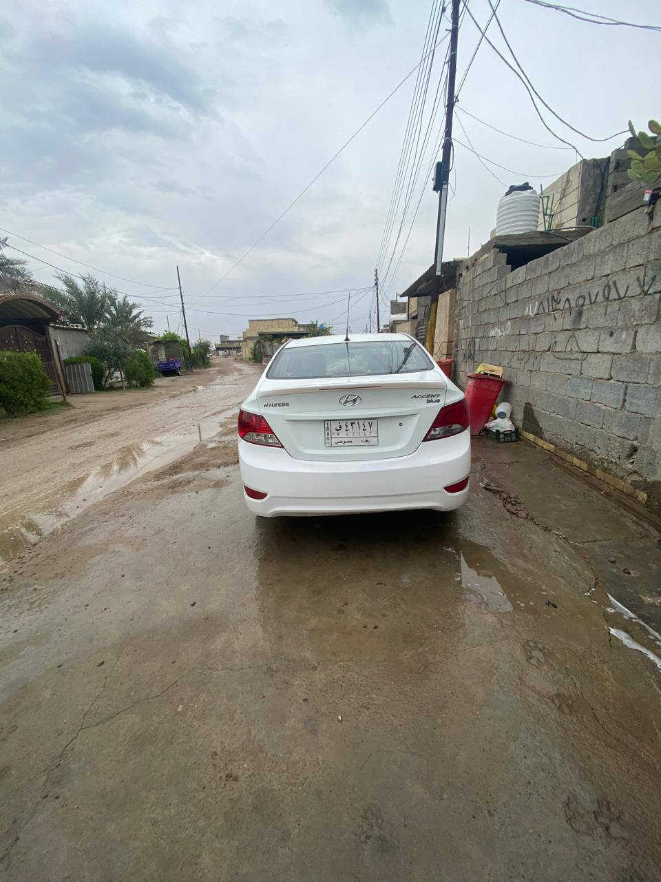 سلام عليكم للبيع اكسنت مديل 2014 وارد خليجي بيه صبغ أربع قطع بدون دواخل مكينة كير صدر تخم تاير خير من الله تبريد ثلج سياره حلوه جاهزة من جميع نواحي رقم بغداد تحويل مباشر مكان بغداد دوره سعر 84 وبيه مجال للطيبين رقمي ‏‪***********‬‏
