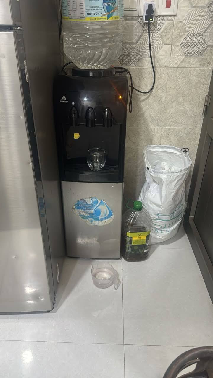 السلام عليكم ورحمة الله وبركاته اخوان عندي غراض لغرض سفر لي يريدهن يدخل خاص*********** أسعار مناسبة
