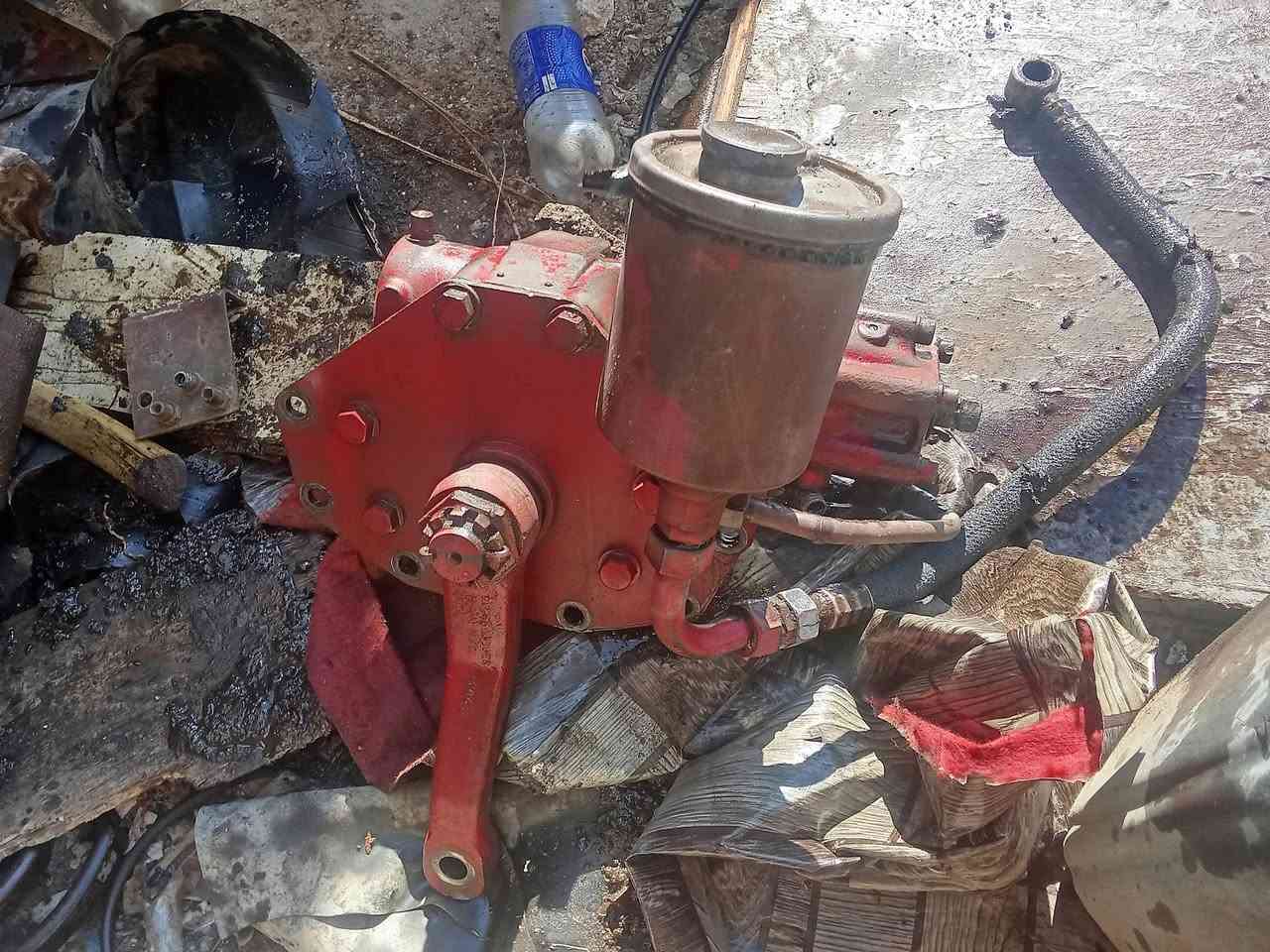 لبيع قراض مان اكسن سبرنكات مال اغجم 80 بلادي فريدكسن مال مان 82 جعمقه مال مان  كير 25 مال مان *********** مكاني بغداد ابو غريب تانكي 360 لتر  كاردن مان تك كل من سعره
