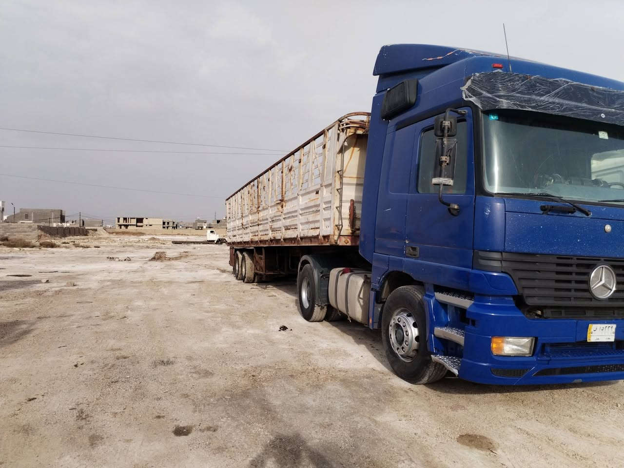 البيع أكتروس موديل 97 محرك 46مكفول سياره حلوه جاهزه عل شقل مع عربانه سيگام ثلاث دناگير السعر 240 وبيه مجال الشراي ***********
