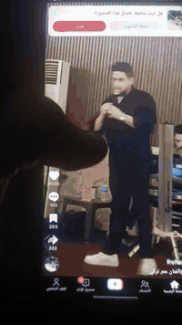 السلام عليكم اخوان موبايل 10 برو سامسونج ذاكره 256 موبايل نظيف مثل ما موضح بالفيديورمكاني بغداد حي النصر الثانيه السعر150 وهذا رقم الهاتف***********
