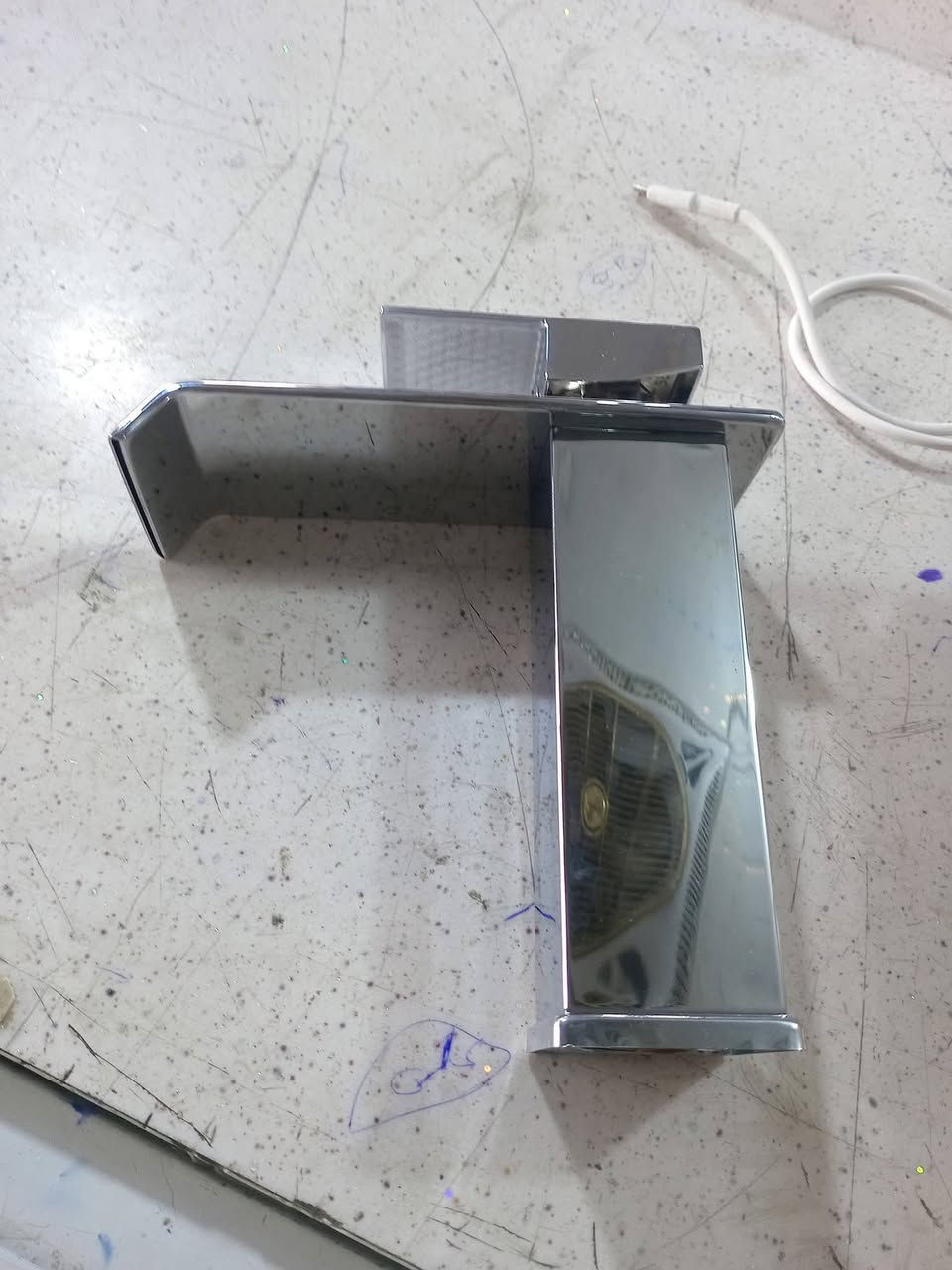 📦 جميع أنواع المواد الإنشائية
🎨 صباغ – بنكات – اسخانات
🧰 مواد احتياطية – مكانس
✔️ جميع المنتجات الأصلية

🛠️ ملاحظة: يتوفر كادر صيانة متخصص

📍 كل ما يخص بسمايه موجود عدنه
🚚 توصيل سريع داخل بسمايه

📞 للاستفسار أو الطلب:
اتصال أو واتساب  

0773 739 7843
