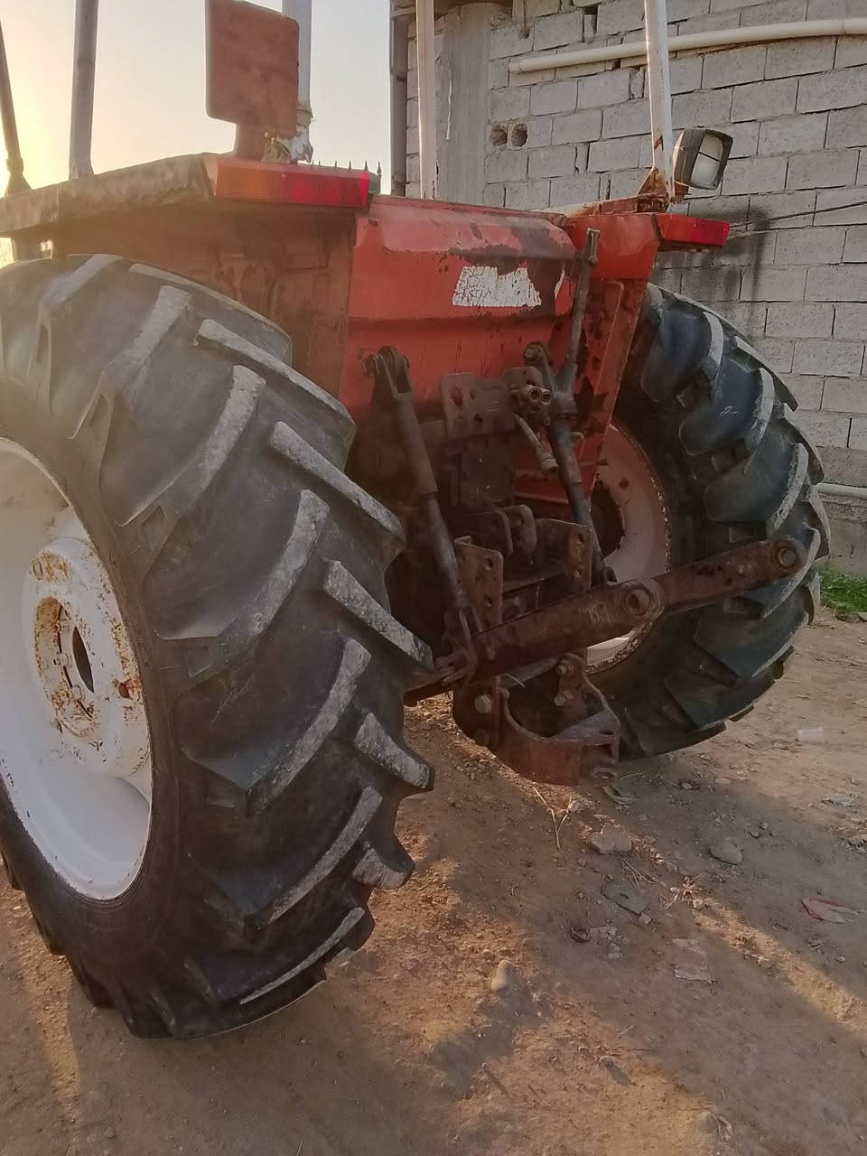 مكينه فيات للبيع تخم تاير جديد العنوان واسط الحفرية ***********
