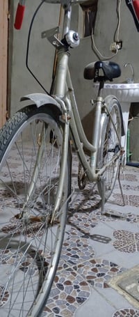 بسكل حلو ونضيف مستعجل عل بيعته  عوزه بس سله وره  مستعجل عل بيعته متواز...