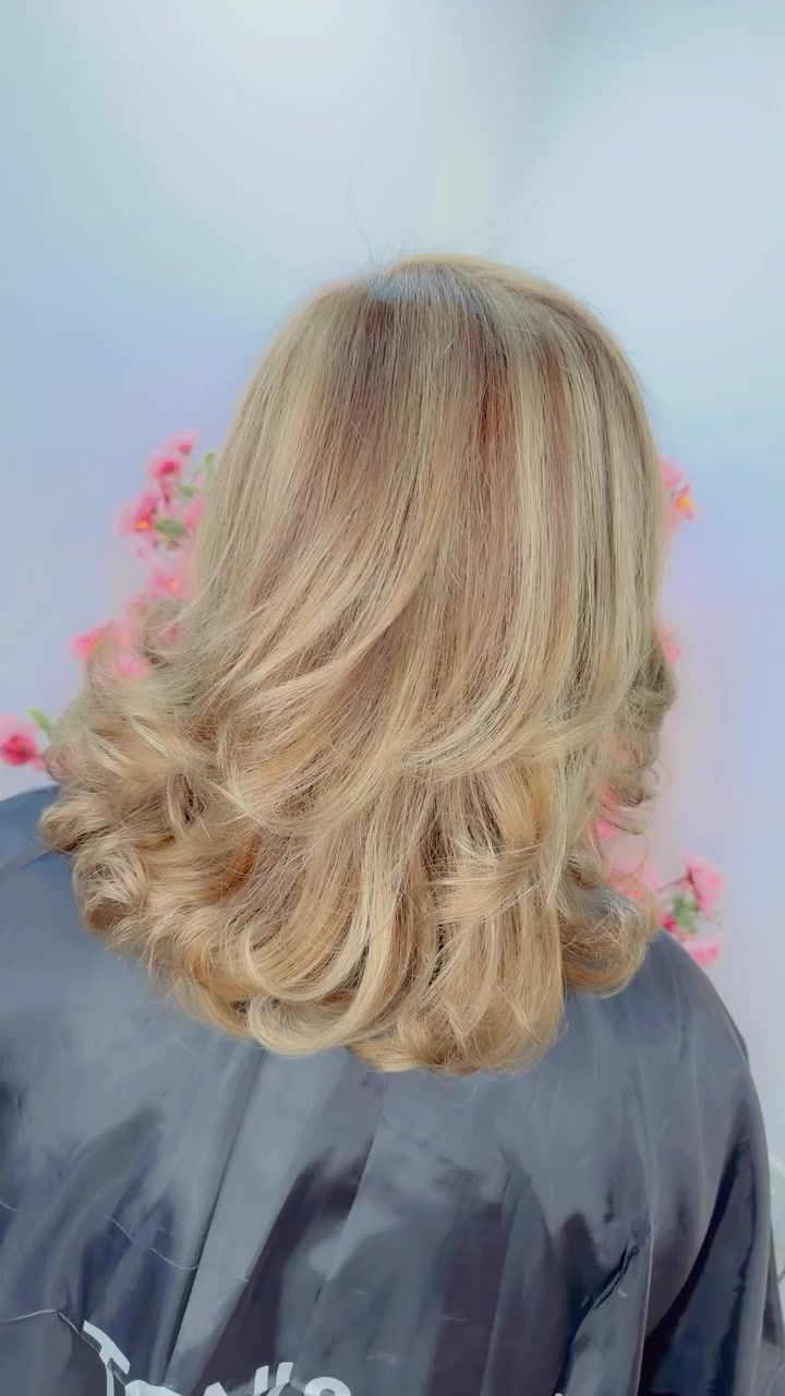 الدوره حي الصحه مقابل شمس بركر للحجز على الرقم واتساب فقط *********** العريس حنه وعرس 200 الف فقط
