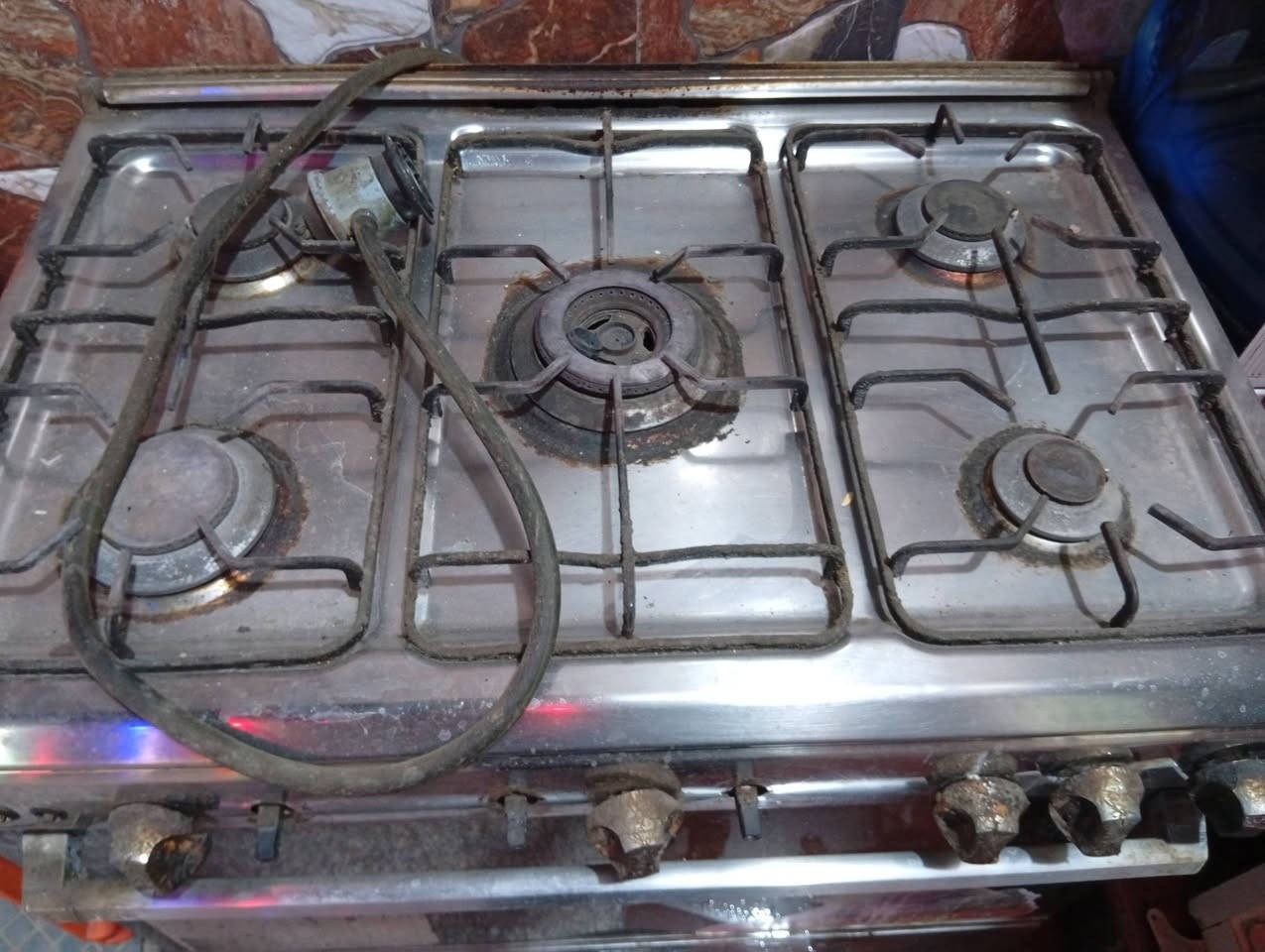 طباخ شغال خمس عيون العين الزرقاء فرن فوك وجوة يشتغل 150 قفل نارة زركة


**إذا كنت صاحب هذا الإعلان وتريد حذفه لأي سبب، رجاءا أرسل رسالة إلى الدعم الفني**