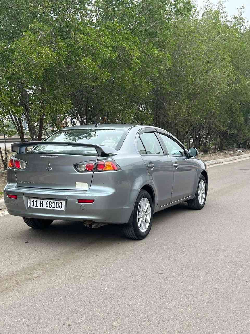 السلام عليكم 
لانسر قرش 2016 خليجي للبيع 
فول مواصفات الخليجي 
سيارة ماشية 130 الف كيلو 
سيارة جديدة على وضع شركة 
كير ومكينة وتبريد مكفولات 
ما بيها اي نقص صدر وتايرات جديد 
مكان سيارة بغداد حي الخضراء 
السعر112 وبيها مجال 
للاستفسار اتصال 

***********
