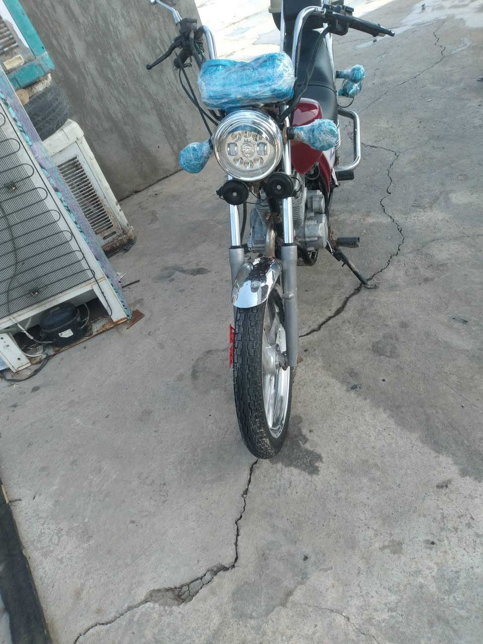 السلام عليكم دايلم افتر مقفوله كهربائيات شغاله دراجه نظيفه مال جناي السعر 550 وبيها مجال للطيبين***********
