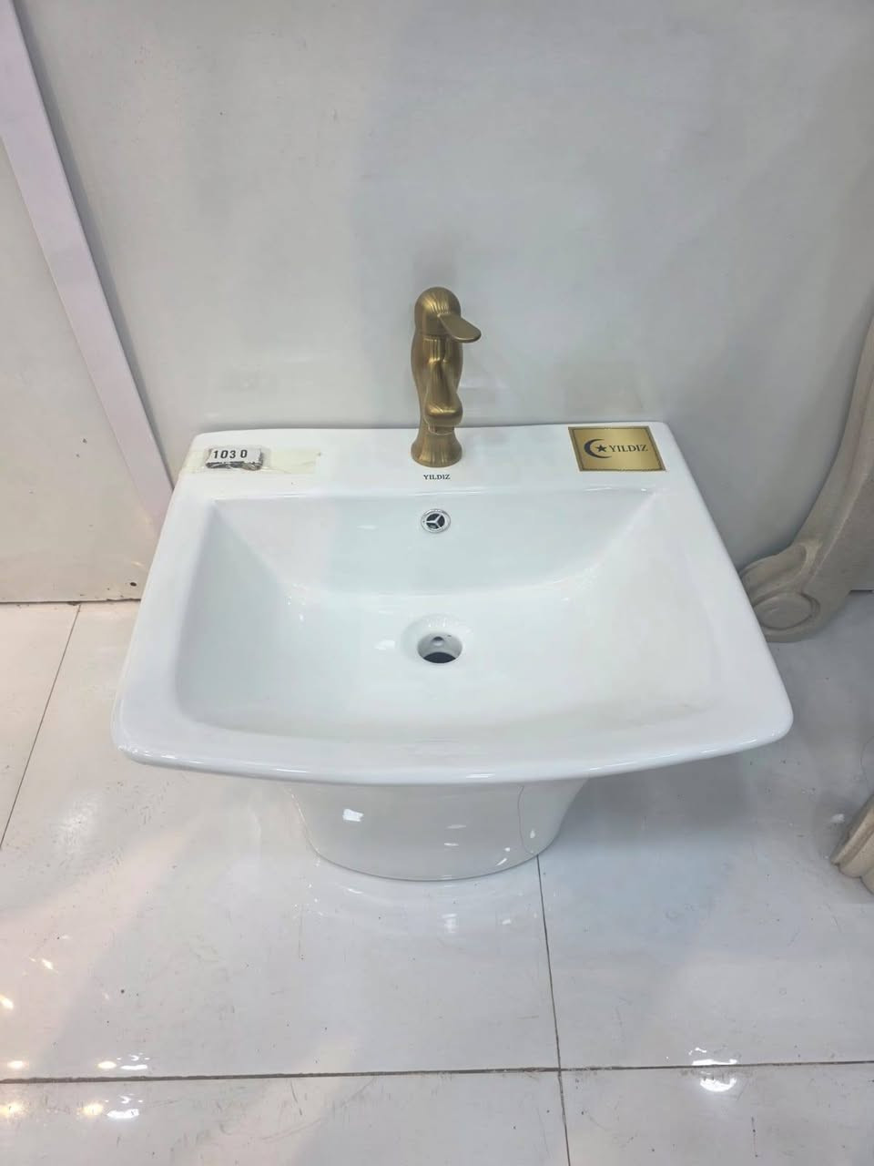 يلدز بكلشي حلو 😍


**إذا كنت صاحب هذا الإعلان وتريد حذفه لأي سبب، رجاءا أرسل رسالة إلى الدعم الفني**