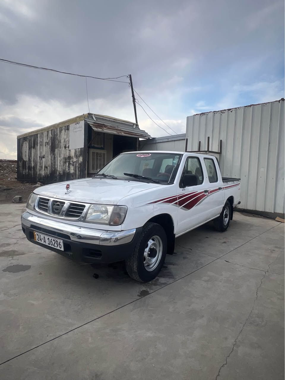 نيسان پيكةب مؤديل ١٩٩٩
١ پارچةو دوو پةلةي سبوغه 
رةقةم و ژينگةي نويه ناو سؤره گيان مةكينةي بةشةرته سعري ٧٣ وةرةقةو مةجاليكي بةسيت لة هةوليرم 
بةشةرتي حاسيبه 
***********
