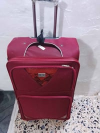 شنطة سفر • أصلية • استخدام قليل