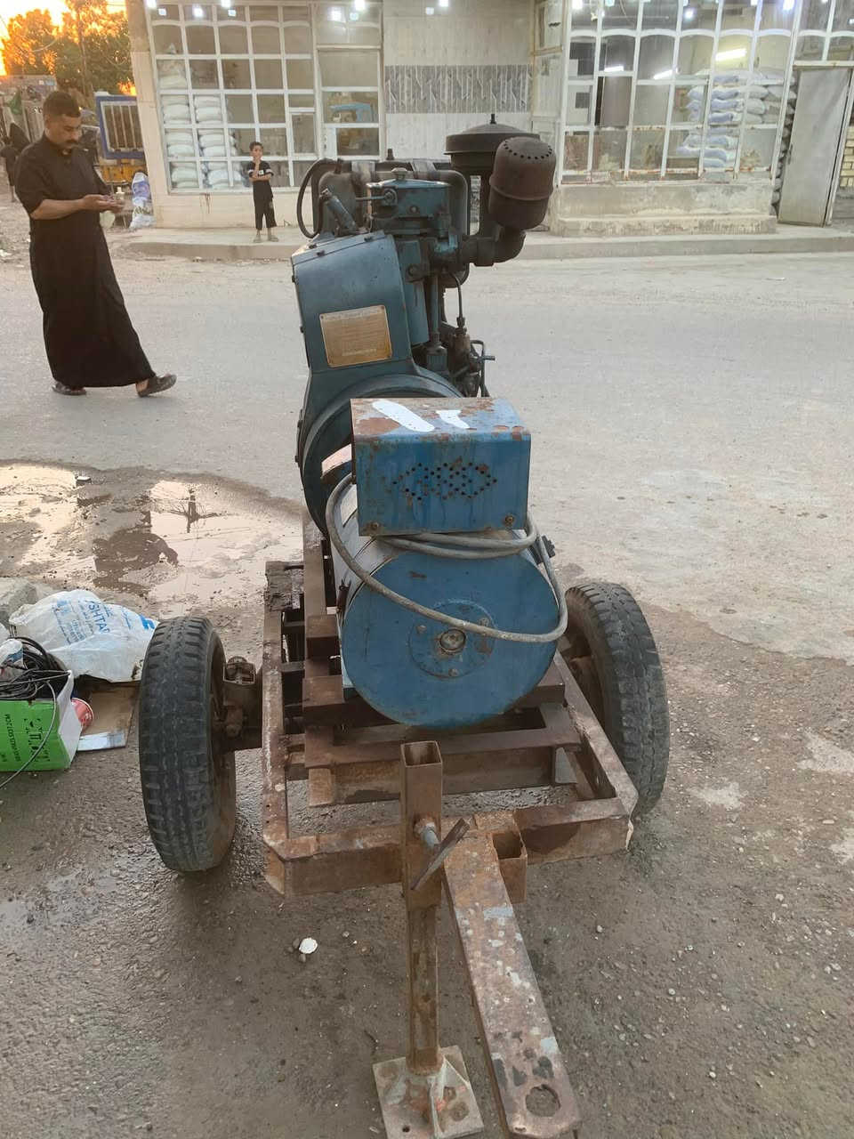 مولد لبيع هندي باب ول8 كيفي جديده عل شقل  سعر 500 مكان مدينة صدر  ***********
