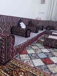 جلسة عربية • ١٢م • مع ميز وطبلات