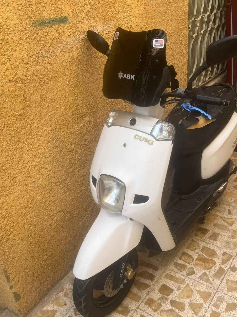 سلام عليكم دراجه ببوليس للبيع دراجه نضيفه شغاله خير من الله بيها نواقص خفيفه شراي يراسلني وتساب مو شراي لتعبني*********** مراوس هم يرهم
