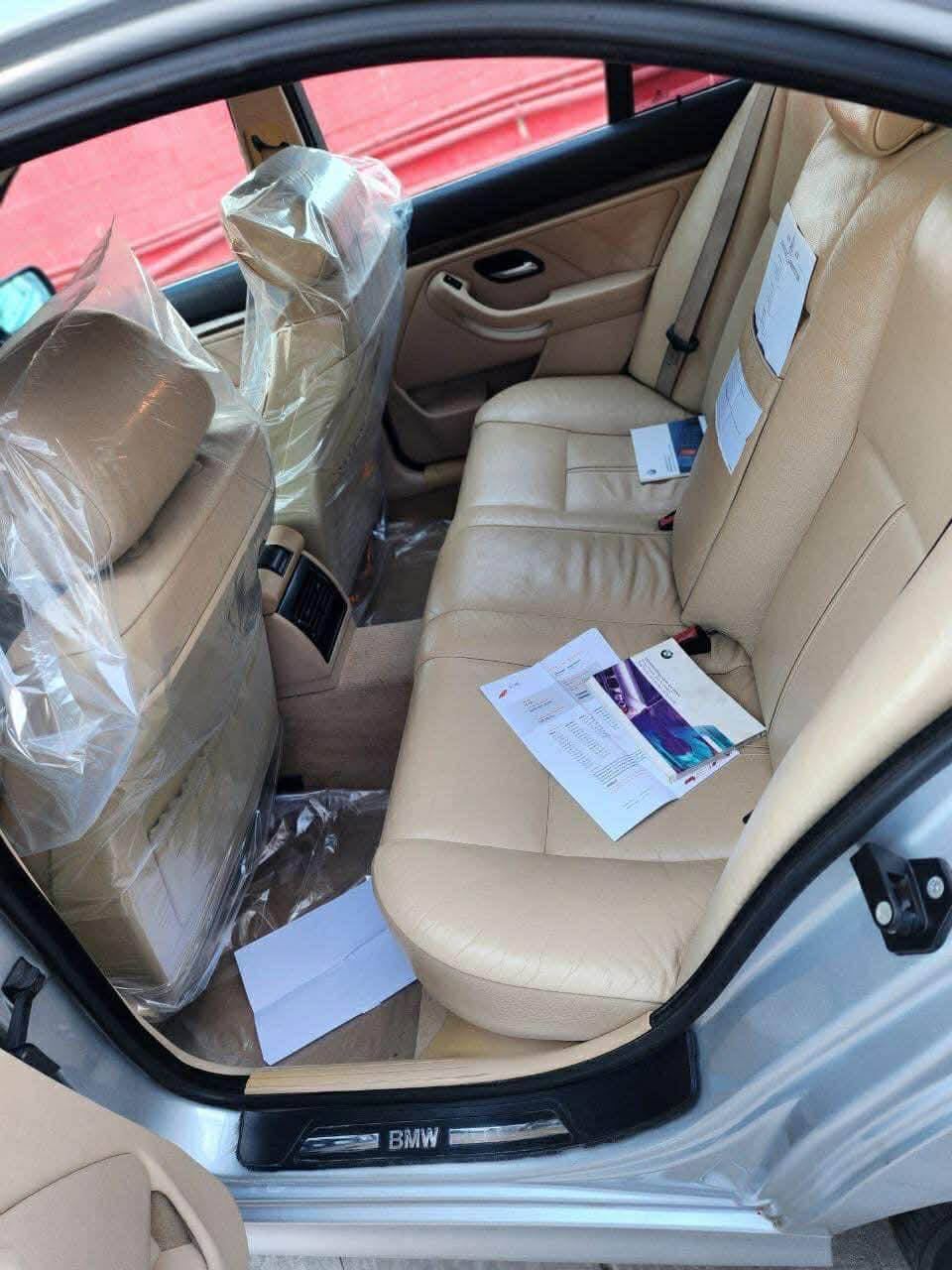 بيع
٥٣٠ 
رقم دووبي
 *********** 
السليمانيية
