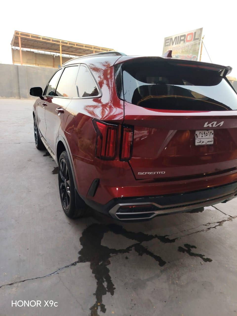 سورنتر 2023 مواضفات SX وارد امريكي....
للبيع...

اسم السياره : كيا سورينتو
مديل السياره : 2023 
الوارد : امريكي
موصفات السياره : SX PRSTEG فول السياره
1- رادار امامي
2-رادار خلفي
3-تحكم ستيرن
4-داخل السياره ابيض
5-كشنات تدفئه
6- كشنات جلد
7-لون كرزي غير محدد يعني طوخ
8- شاشه دجتال الكترونيه
9-بنراما
10-السياره عليها كت بلاك ادشن بلادي
11-مكينه 2.5L Turbo
12-مرايا الجانب شفط
13-دخول ذكي
14-كشنات ملكي ابيض منفصل يعني VIP
15-سعر 280$الف دولار 
16-ماشيه 14000ميل زيرووو
17-السياره مو هايبردددد
18-السياره 7 راكب
19-ابيع بدون رقم 
⚠️للعلم السياره دخول جديد جديد
حادث السياره بس مبدل بنيد وصور الحادث موجوده
التواصل : ***********
