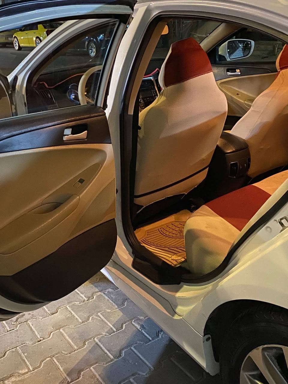 سلام عليكم سوناتا خليجي رقم كربلاء مديل 2013 مكينه 2400 تبريد خلفي تحكم صوبين حاكيت تلفون وبعد بيه مواصفات صبغ نص جاملغ الخلف وشبر بل بنيد وقطعتين تبديل مال شركه
السعر 118 ويبه مجال قليل رقم تليفون ***********
