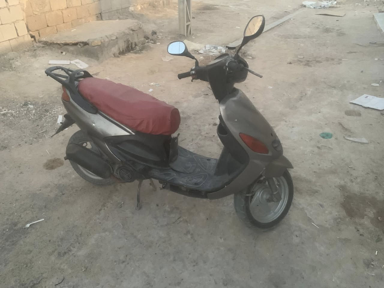 دراجة اكزز  نظيفه نقصه  جوزه مال سويج لين ضاع سويجه وتنظيف كابريته. 400 السعر  وبيه مجال. ***********
