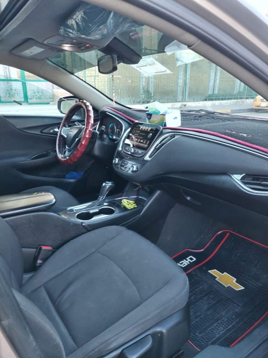 السلام عليكم
ماليبو 2018 lt2 (فول مواصفات) رقم اربيل وارد امريكي ضررها چاملغ وبيها طخات خفيفه محرك 1500 تيربو(المرغوب) 

المواصفات:

بصمة تشغيل

بصمة 4 ابواب

بانوراما

شاشة كبيرة

مقاعد امامية كهرباء

تشغيل عن بعد

داخل اسود

قطعتين تبريد

وبعد هواي مواصفات

مكان السيارة بغداد الدورة

السعر:105$ وبيها مجال

***********
