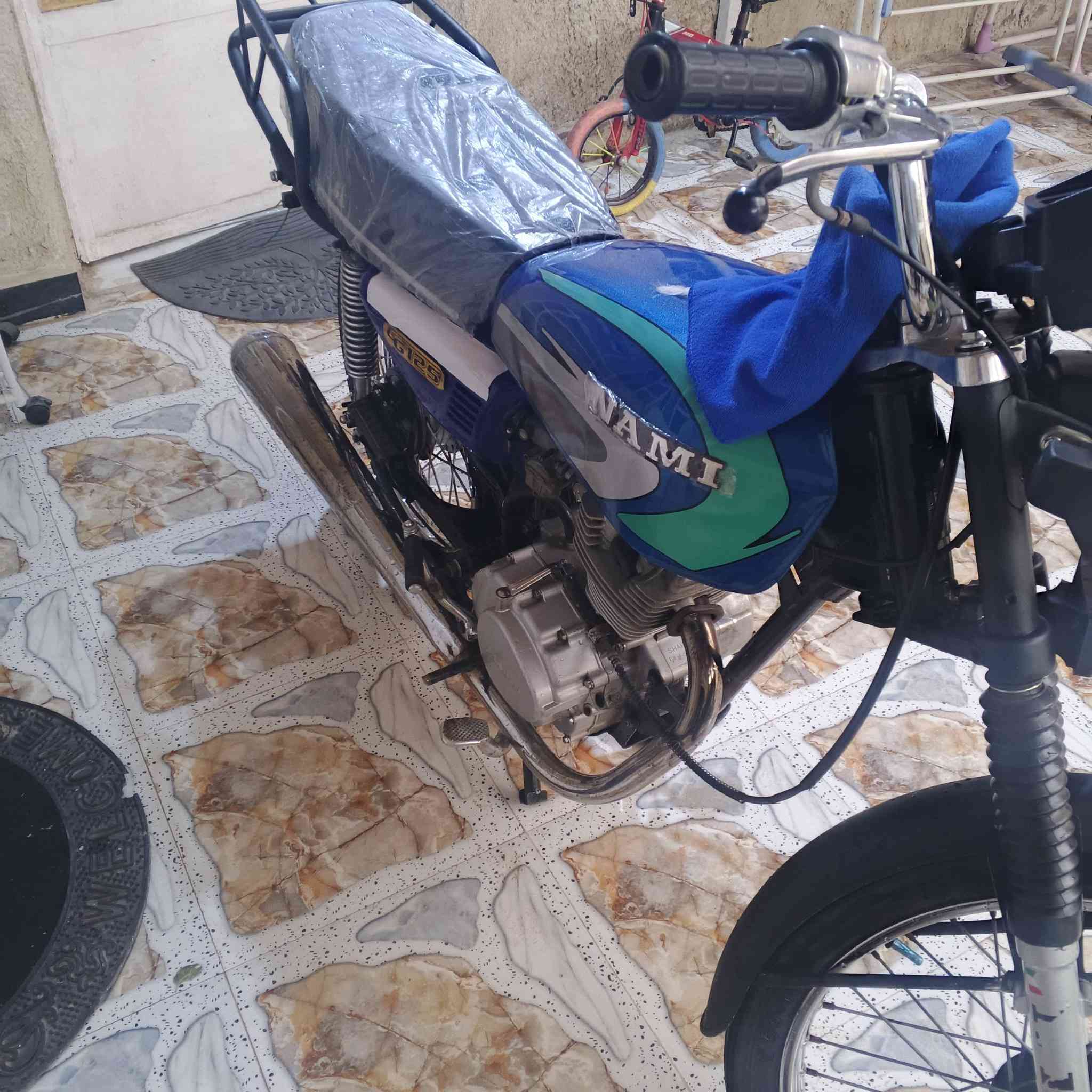 سلام عليكم
ارشا أصولي شاصي 2015

مكينه 22

غراض كله اصلي شلامجه قبل 20 يوم شادهن 

كوت نعمانيه ***********
