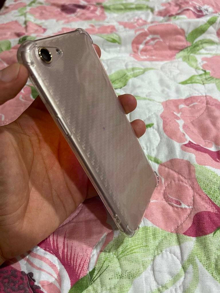 للبيع موبايل OPPO A83 حيل نظييف شرط شخط بالشاشه ما بيه
 الذاكرة: 128 جيجابايت 
الرام: 6 جيجابايت 
 المعالج: ثماني النواة.
الجهاز عملي وسريع، مناسب جداً للدراسة وتطبيقات التواصل.
٥٠ وبيه مجال بسيط


**إذا كنت صاحب هذا الإعلان وتريد حذفه لأي سبب، رجاءا أرسل رسالة إلى الدعم الفني**