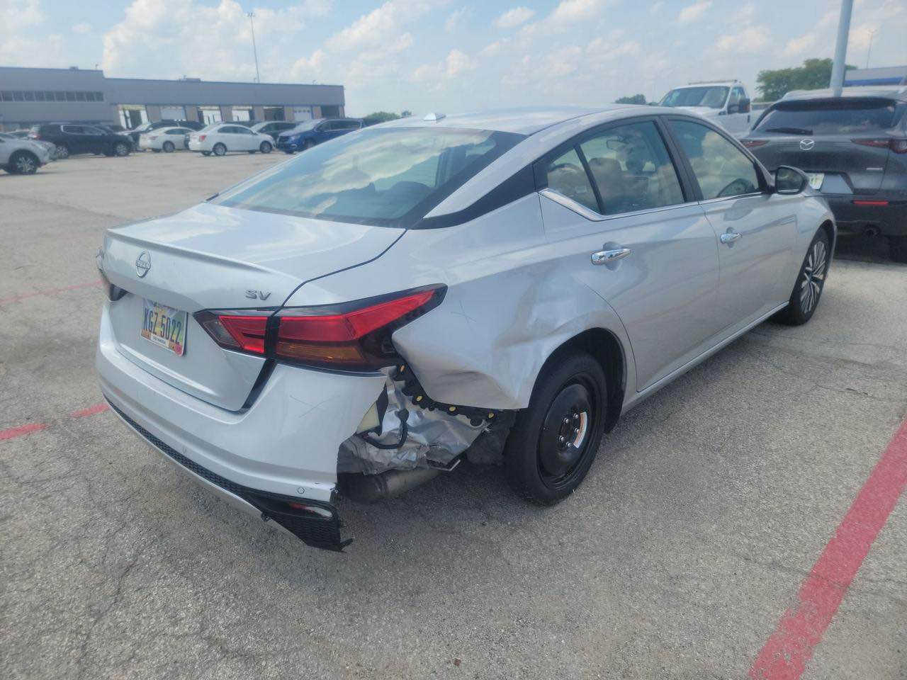 NISSAN ALTIMA SV 
 ضرر فقط تعديل جاملغ
39ml
بدون دواخل بدون ايرباك
رقم كاتي 
١٨٠$ وبي مجال 
  0770 100 9989 كركوك, العراق
