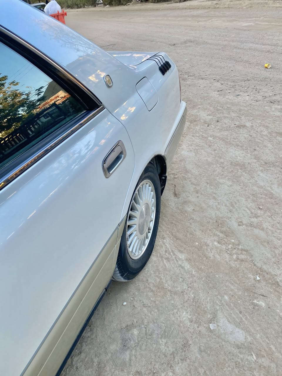 سلام عليكم ورحمه الله وبركاته من رخصه لأدمنق
اقره اتفاصيل قبل لاتتصل 

راس اثور فلات محزم مؤديل 2000 أصل

رقم كركوك سنويه عضم مامدفوع كمرك 

اسياره بيه فقط كشف وعندي الكتاب 

مواصفات كراسي كهرباء 

مري شفط +هيتر ضباب 

تحكم مري جانبيات

مكينه فيشه وحده 2500

كفاله عامه اسياره 

تخم تاير نضافه 90/100

مكينه كارتون +كير كارتون 

تبريد ثلج سياره جاهزه ماعايزه برغي 

اسعر 55 وبيه مجال بسيط كلش 

الهاتف ***********

المكان النجف لأشرف المناذره
