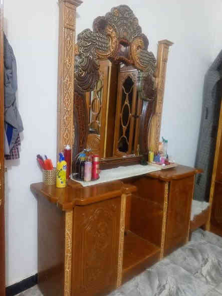 غرفه للبيع عنوان قضاء الغراف استفسار على هذا الرقم***********
