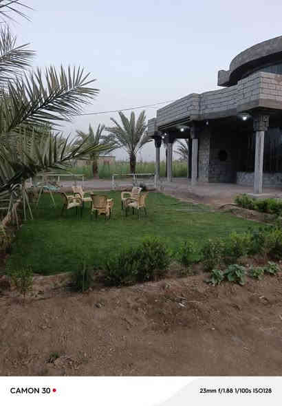 سلام عليكم
بيت كامل مساحه 300 كامل سيراميك
ارضيه وجدران مي كهربا. مجاري قريب عل شارع ***********?
