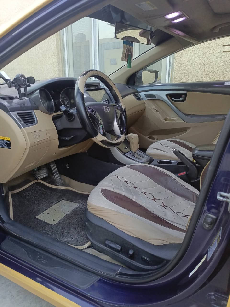 النترا موديل 13رقم بغداد باسمي ضرره جاملغ وبنيد بدون دواخل امريكي مواصفات فتحه كشن كهربا هيتر كشن كامره دواره تحكم استيرن وبعد بيها مواصفات تخم تاير كير ومحرك كفاله سعر 105وبيه مجال *********** مكاني الديوانيه
