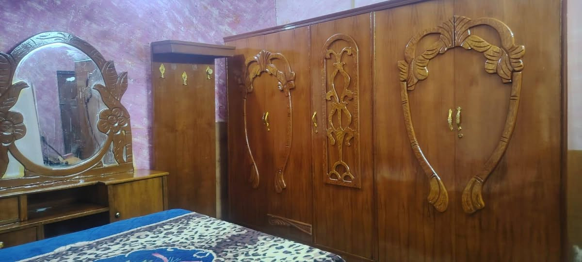 غرفة صاج 5 ابواب نقص تاج جربايه السعر 300 بيه مجال بسيط المكان الحسينيه الراشديه  بغداد يوجد توصيل بل اجره التواصل على الرقم *********** بغداد, العراق
